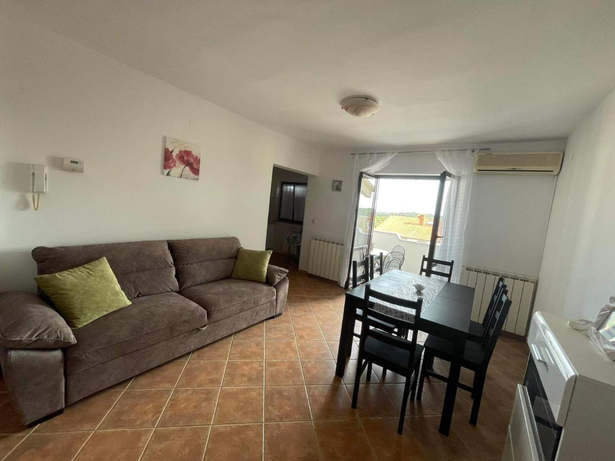 Apartment Charming In *