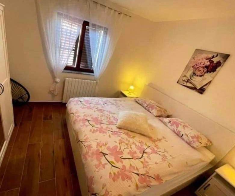 Charming In * Pula
