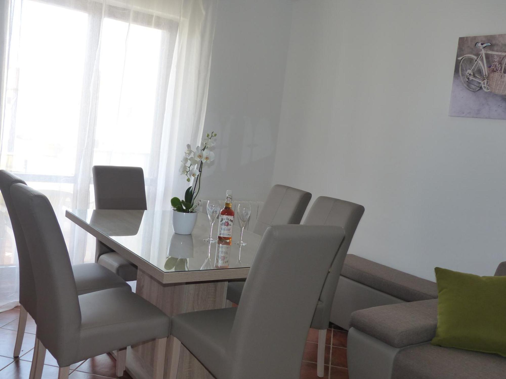 Charming In Pula